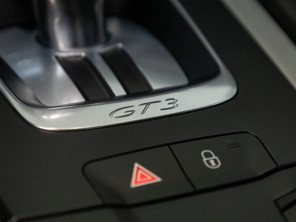 2015 Porsche 991 GT3 - Image 21 of 31