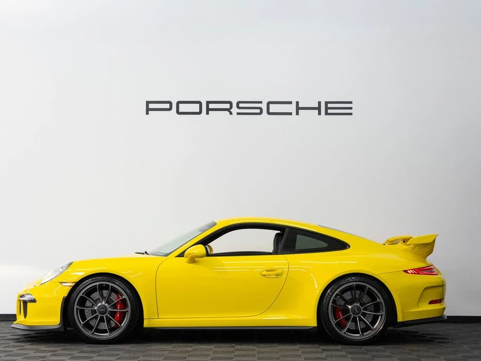 2015 Porsche 991 GT3 - Image 2 of 31