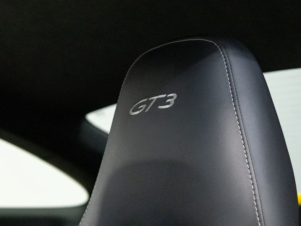 2015 Porsche 991 GT3 - Image 29 of 31
