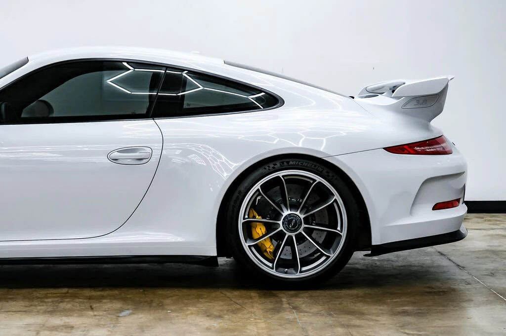 2015 Porsche 991 GT3 - Image 14 of 31