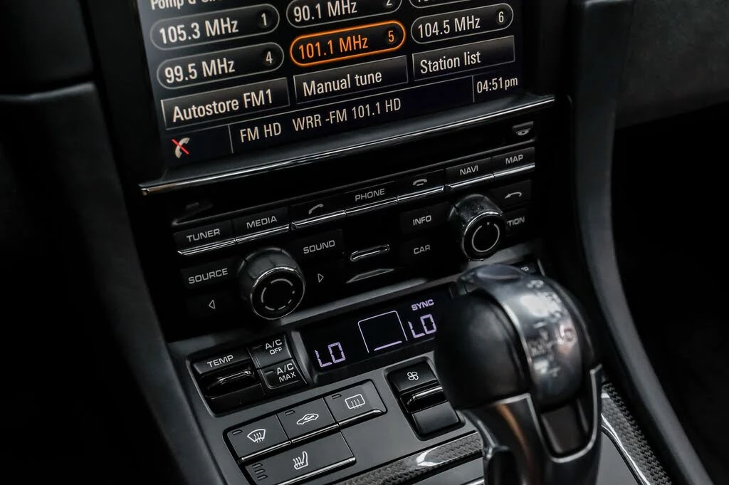 2015 Porsche 991 GT3 - Image 27 of 31