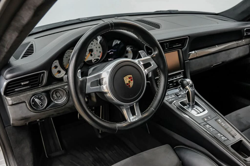 2015 Porsche 991 GT3 - Image 18 of 31
