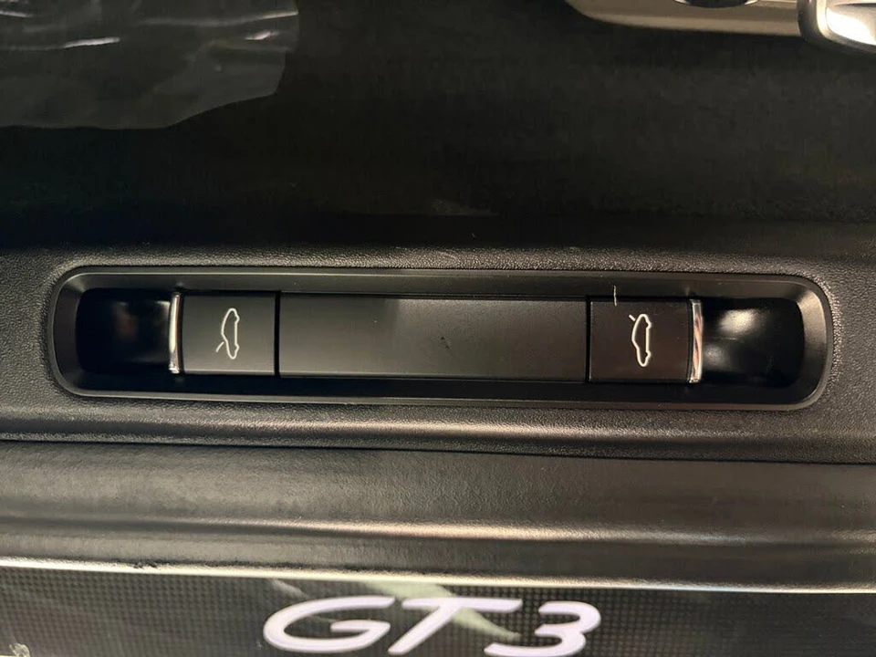2015 Porsche 991 GT3 - Image 31 of 31