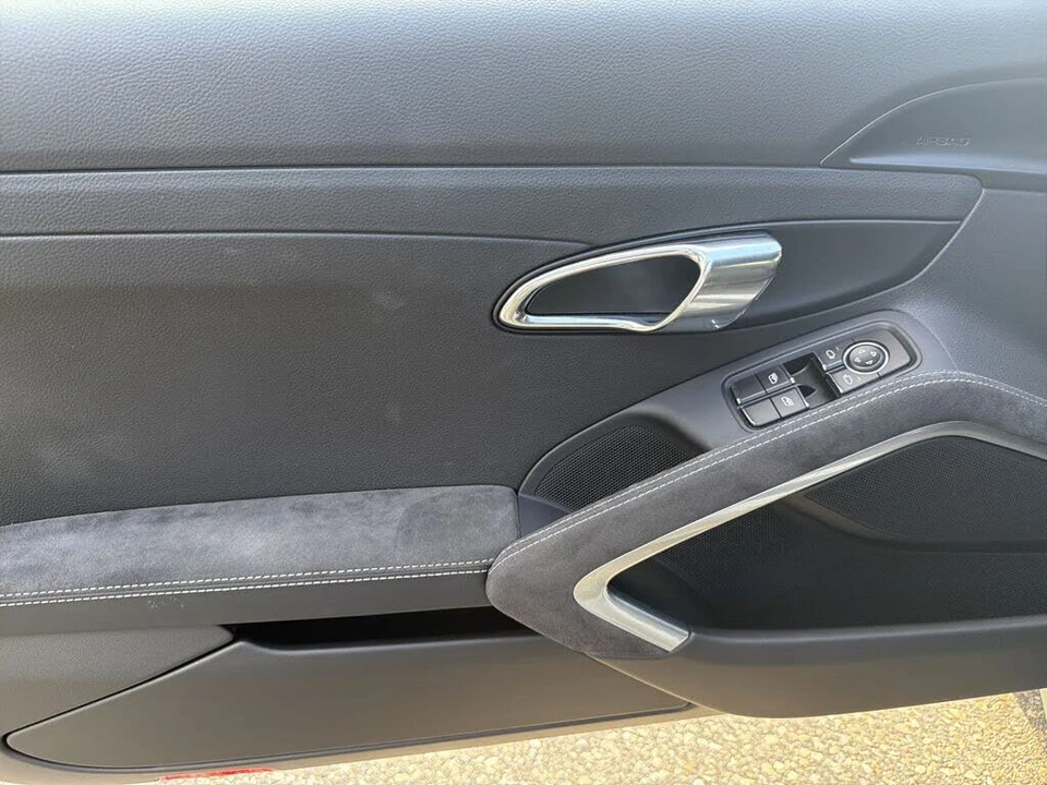 2015 Porsche 991 GT3 - Image 12 of 16