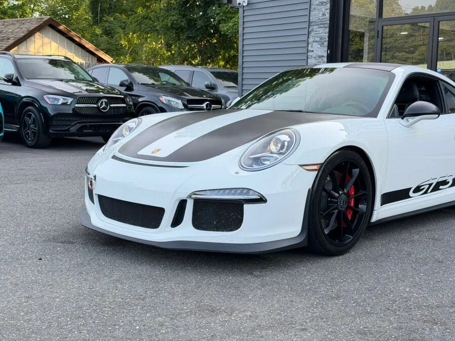 2015 Porsche 991 GT3 - Image 19 of 31