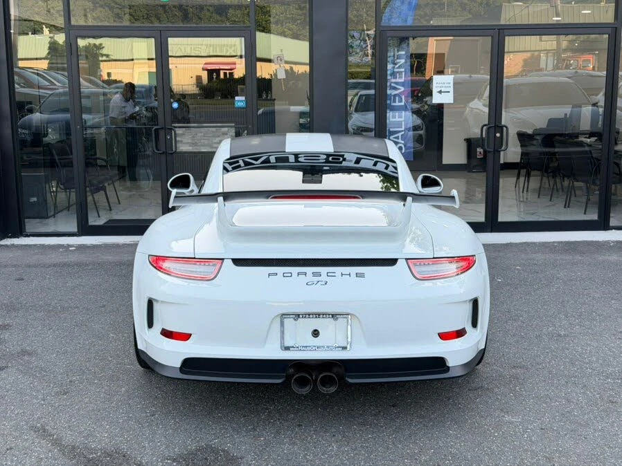 2015 Porsche 991 GT3 - Image 24 of 31