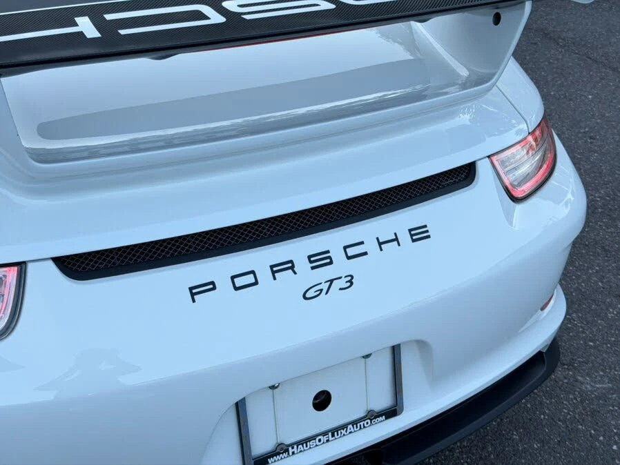 2015 Porsche 991 GT3 - Image 25 of 31