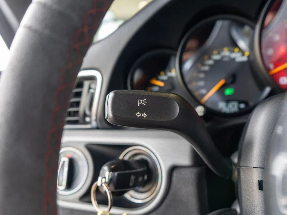 2015 Porsche 991 GT3 - Image 19 of 31