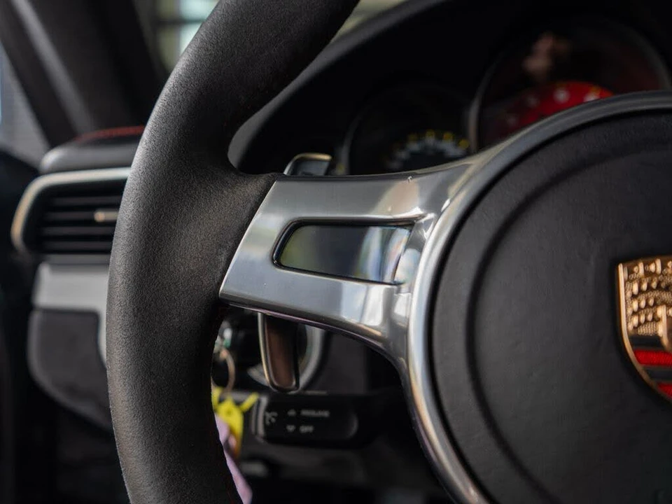2015 Porsche 991 GT3 - Image 18 of 31