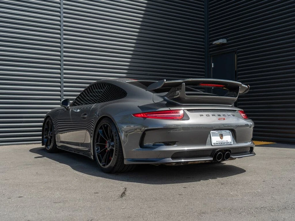 2015 Porsche 991 GT3 - Image 3 of 31