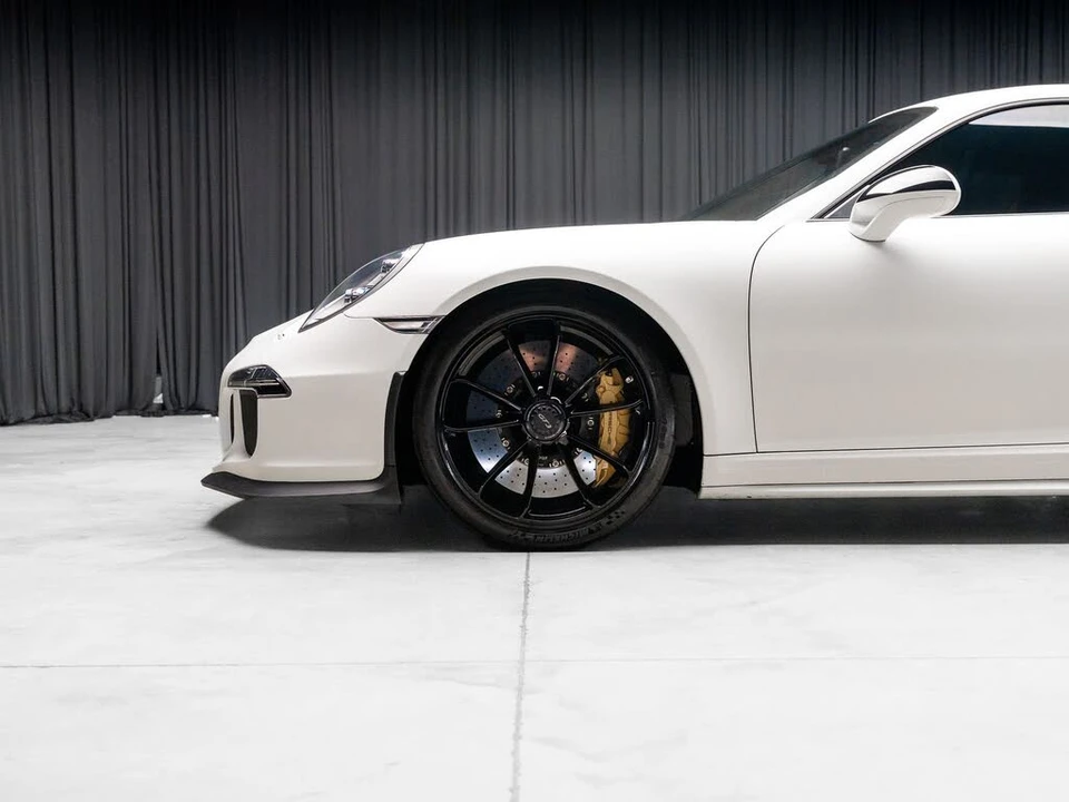 2015 Porsche 991 GT3 - Image 25 of 31