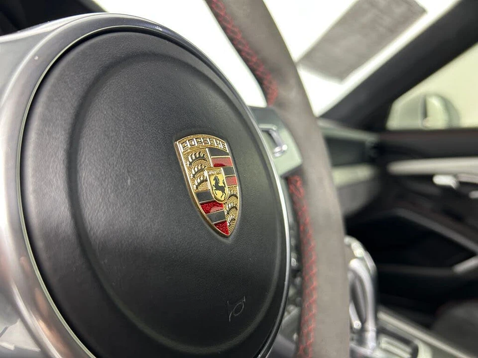 2015 Porsche 991 GT3 - Image 18 of 31