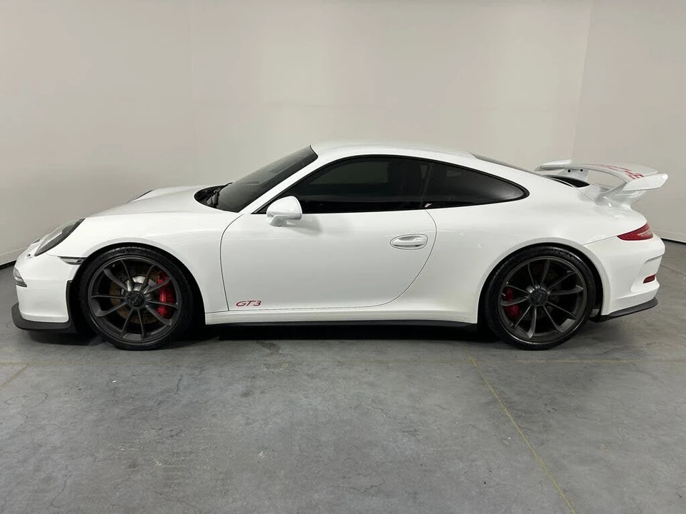 2015 Porsche 991 GT3 - Image 2 of 31