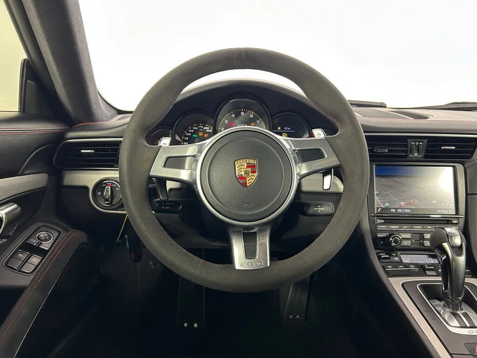 2015 Porsche 991 GT3 - Image 17 of 31