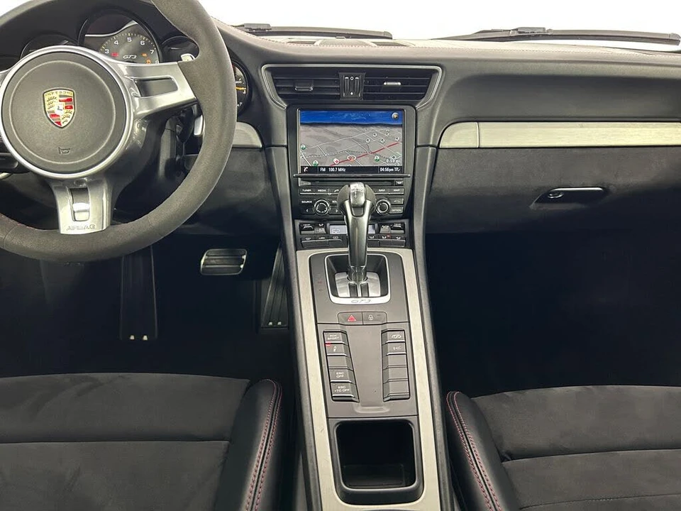 2015 Porsche 991 GT3 - Image 19 of 31
