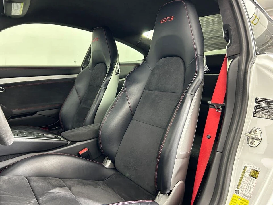2015 Porsche 991 GT3 - Image 5 of 31