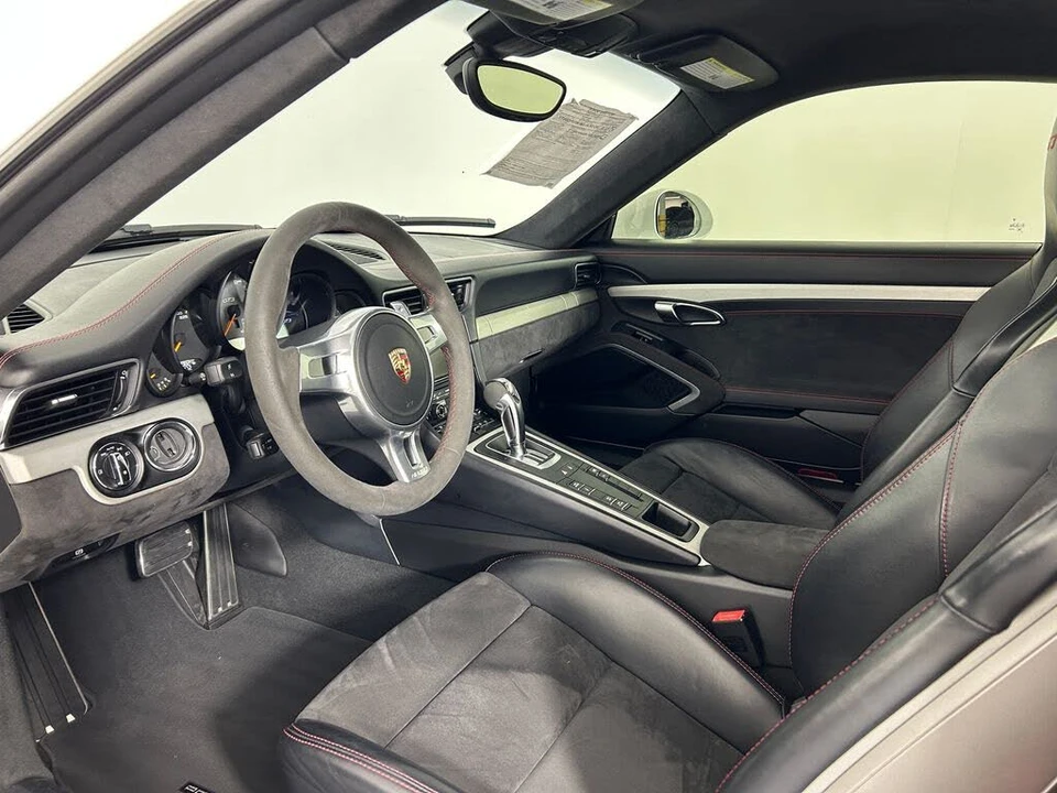 2015 Porsche 991 GT3 - Image 4 of 31