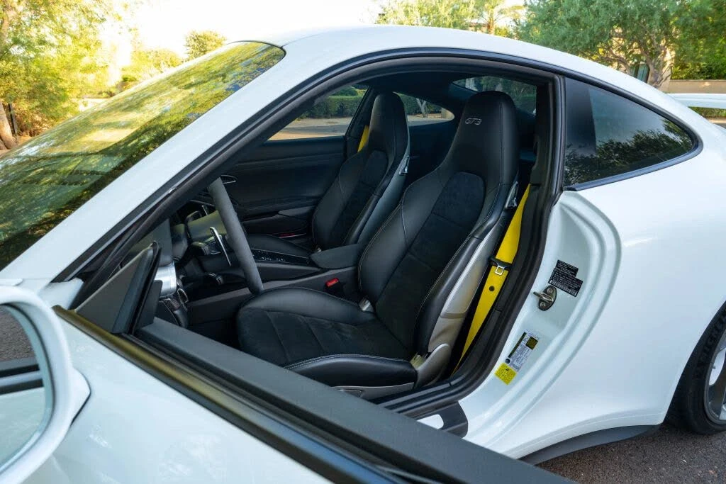2015 Porsche 991 GT3 - Image 23 of 31