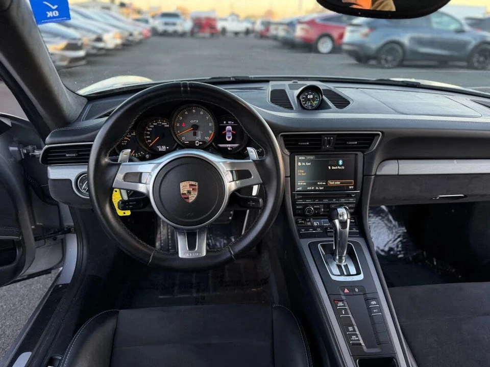 2015 Porsche 991 GT3 - Image 25 of 31