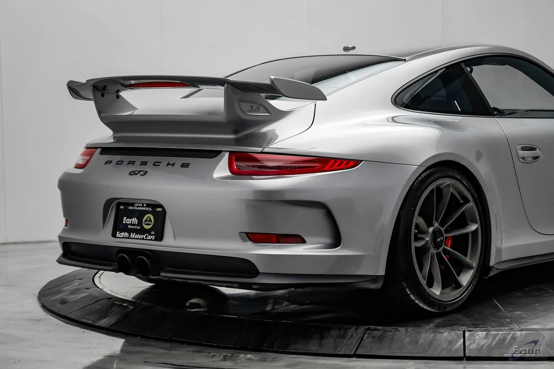 2015 Porsche 991 GT3 - Image 19 of 31