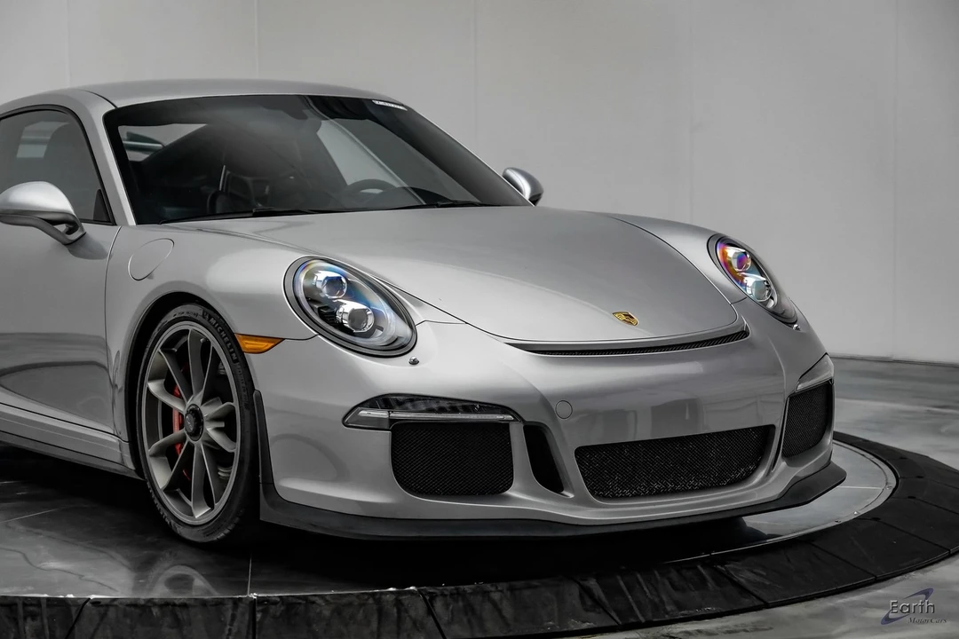 2015 Porsche 991 GT3 - Image 28 of 31