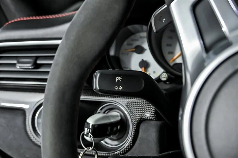 2015 Porsche 991 GT3 - Image 25 of 31