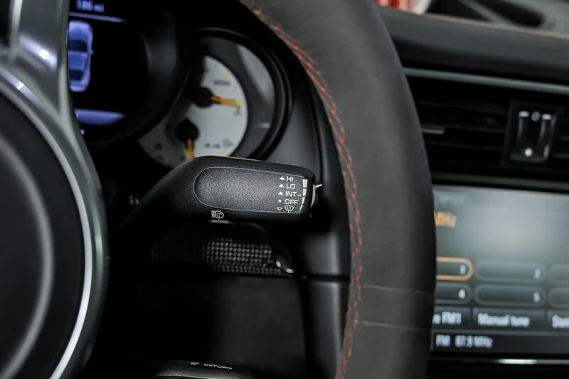 2015 Porsche 991 GT3 - Image 27 of 31