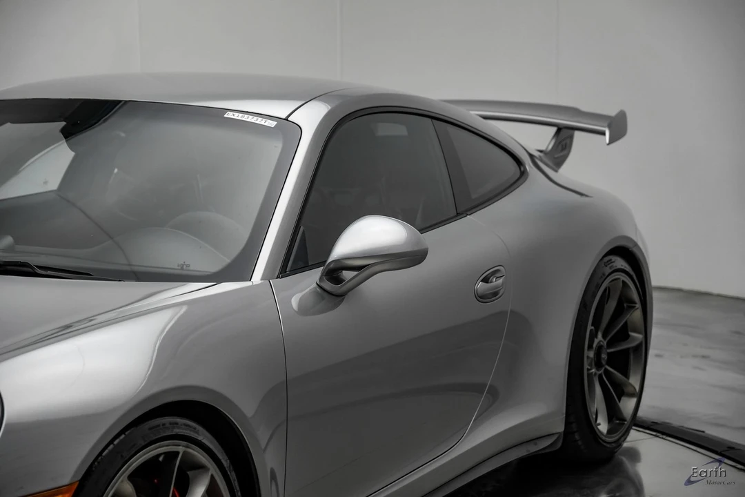 2015 Porsche 991 GT3 - Image 29 of 31
