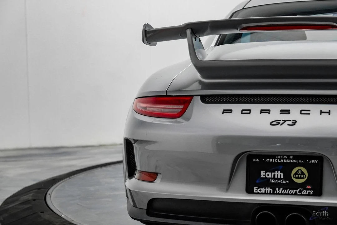 2015 Porsche 991 GT3 - Image 14 of 31