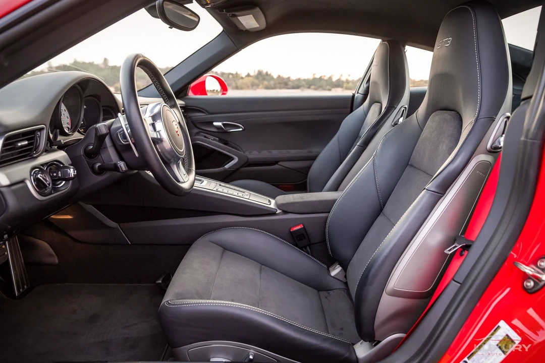 2015 Porsche 991 GT3 - Image 18 of 31