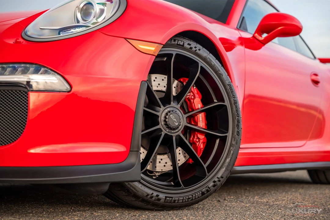 2015 Porsche 991 GT3 - Image 29 of 31