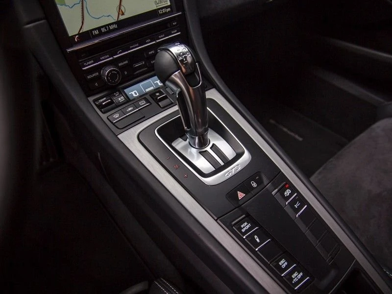 2015 Porsche 991 GT3 - Image 17 of 22