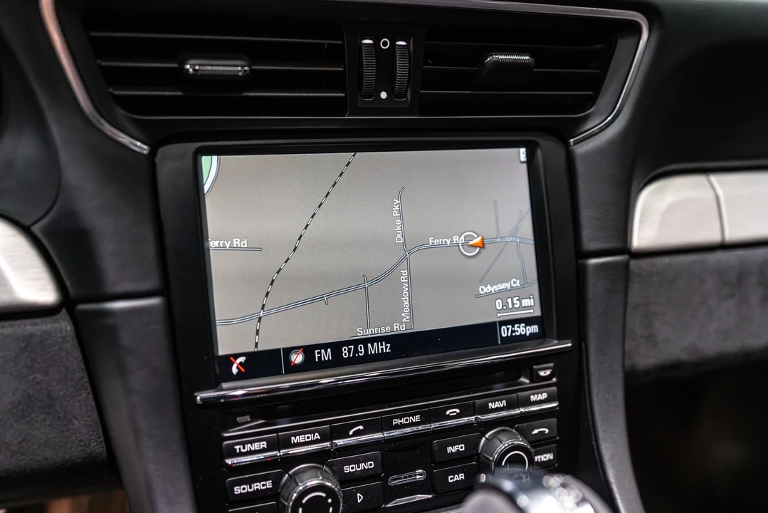 2015 Porsche 991 GT3 - Image 18 of 21