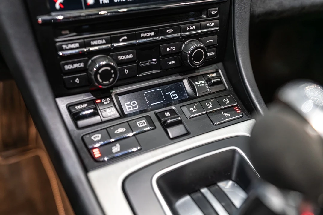 2015 Porsche 991 GT3 - Image 20 of 21