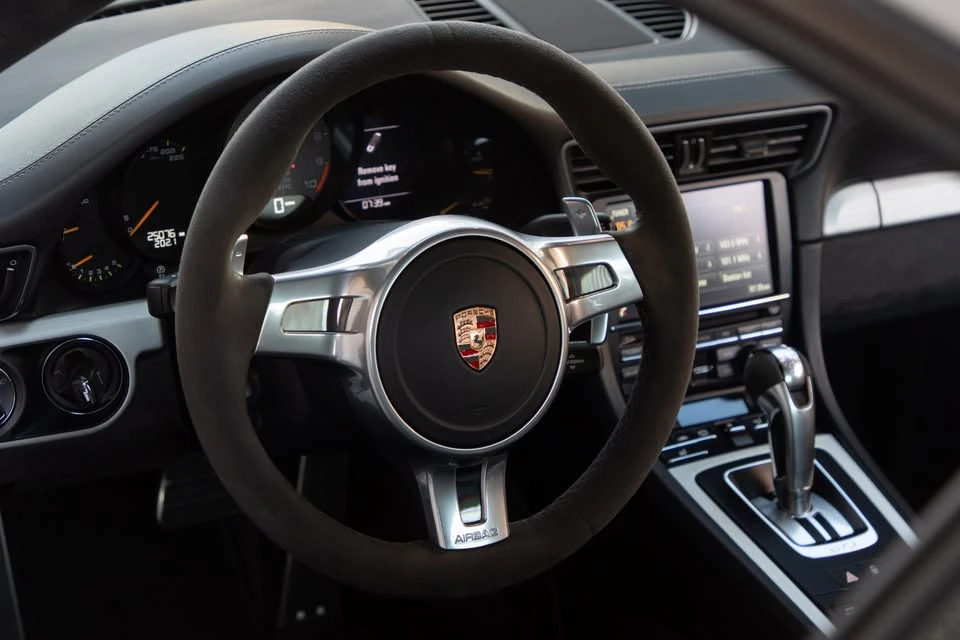 2015 Porsche 991 GT3 - Image 16 of 20