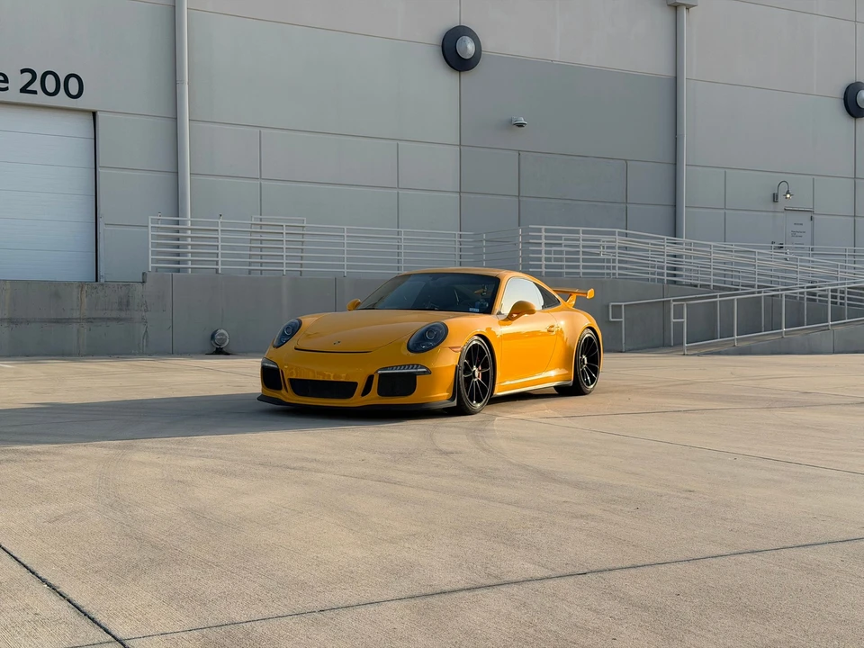 2015 Porsche 991 GT3 - Image 16 of 31