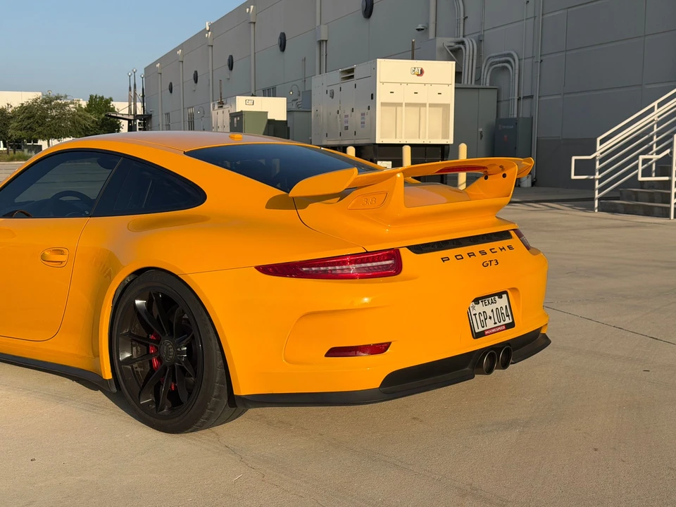 2015 Porsche 991 GT3 - Image 21 of 31