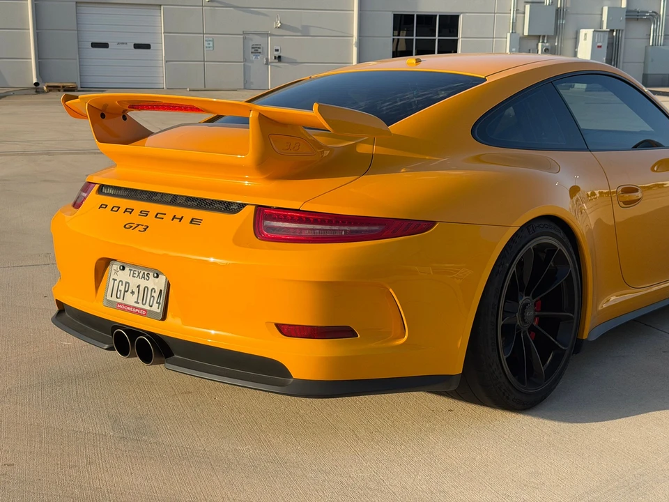 2015 Porsche 991 GT3 - Image 22 of 31