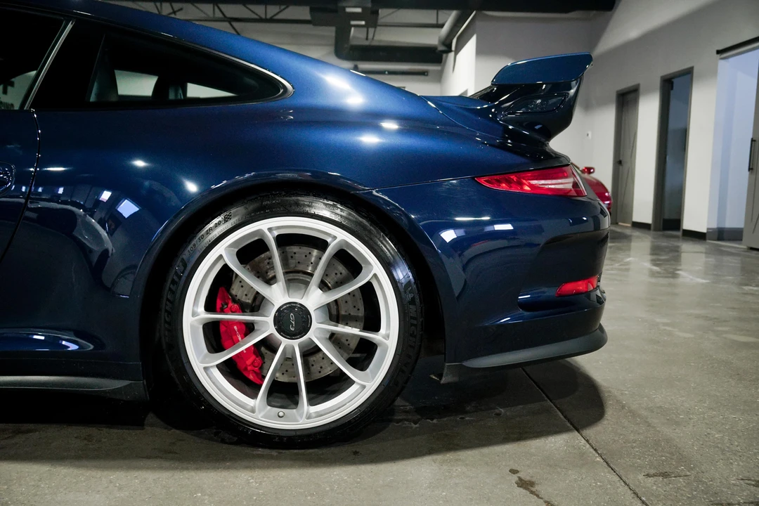 2015 Porsche 991 GT3 - Image 30 of 31