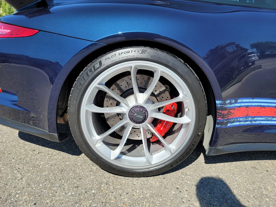 2015 Porsche 991 GT3 - Image 18 of 19