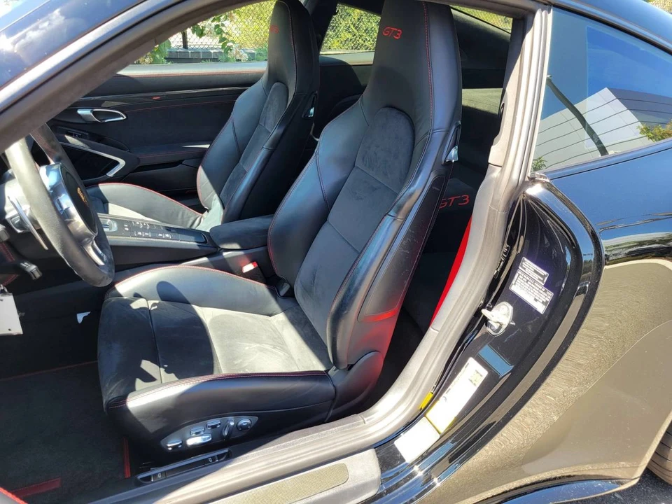 2015 Porsche 991 GT3 - Image 4 of 5