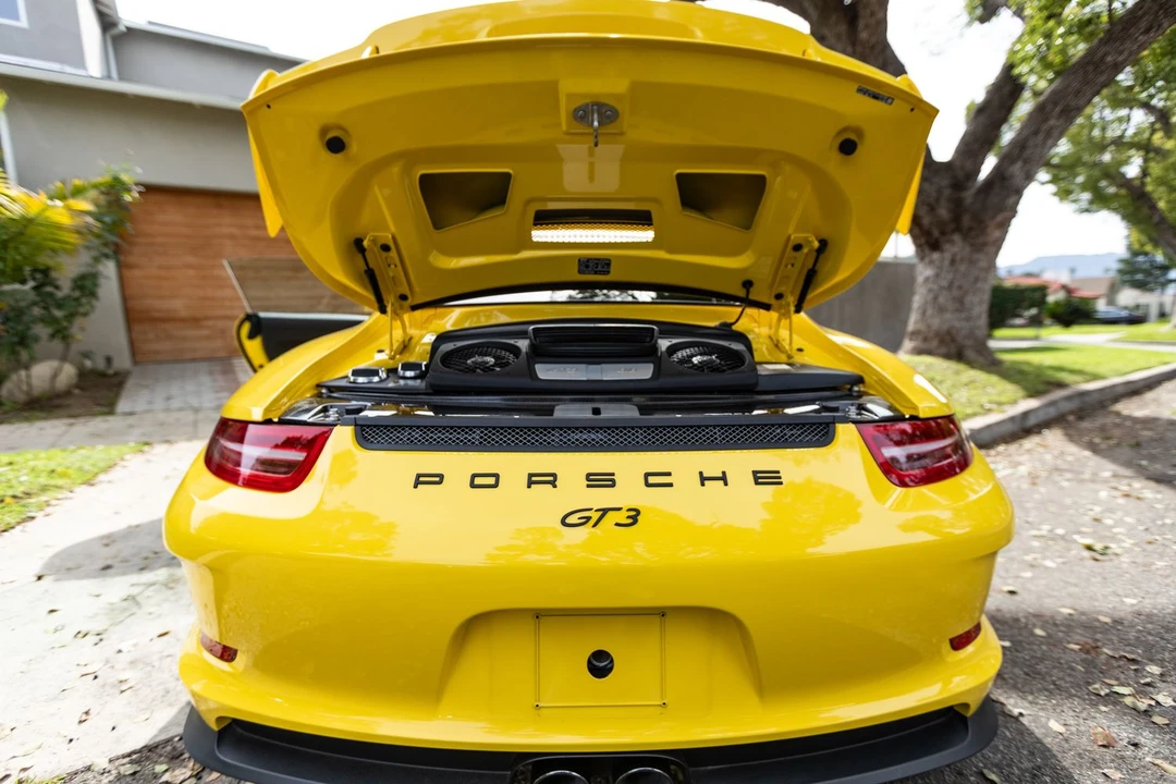 2015 Porsche 991 GT3 - Image 8 of 10