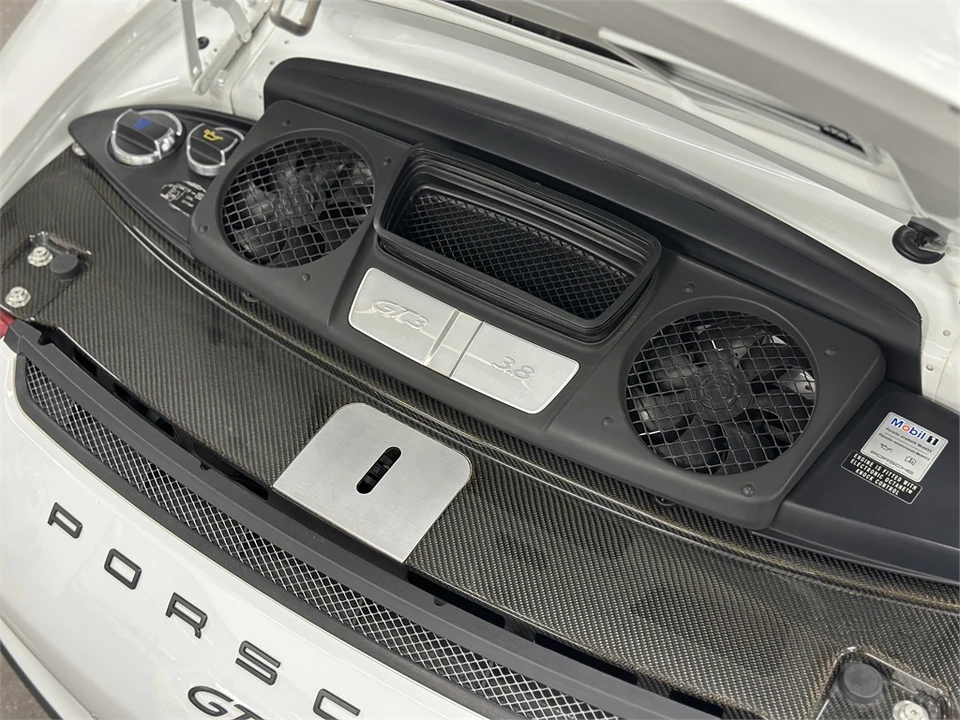 2015 Porsche 911 - Image 2 of 14