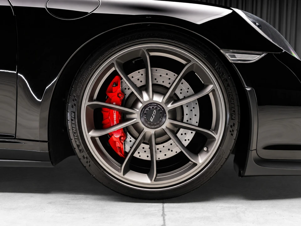 2015 Porsche 991 GT3 - Image 27 of 31