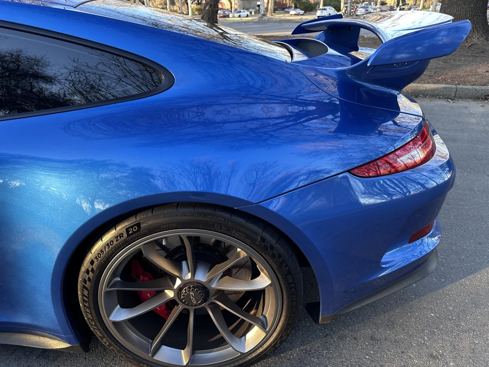 2015 Porsche 991 GT3 - Image 28 of 31