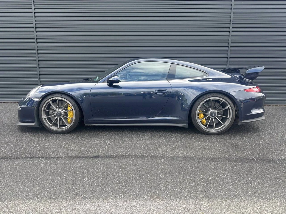 2015 Porsche 991 GT3 - Image 2 of 5