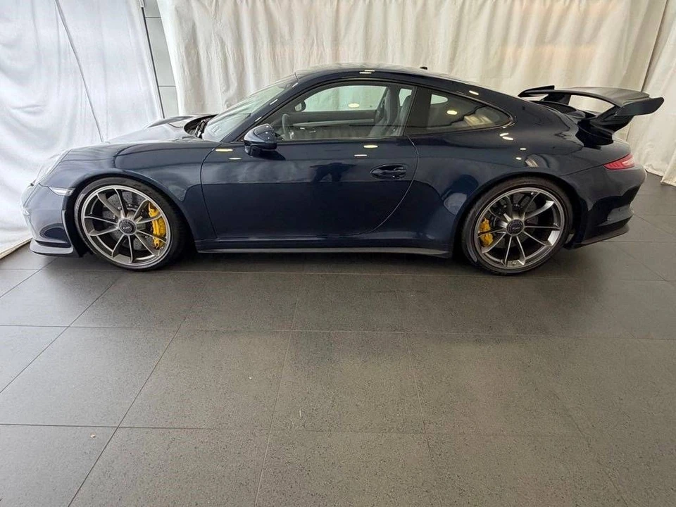 2015 Porsche 991 GT3 - Image 2 of 5