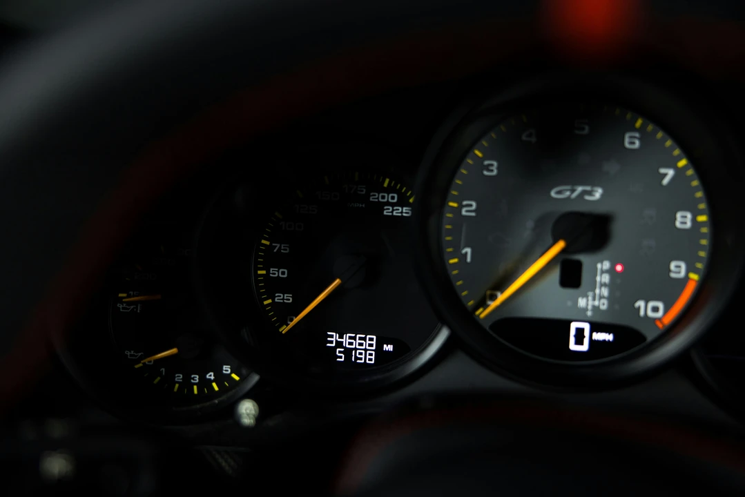 2015 Porsche 991 GT3 - Image 22 of 31