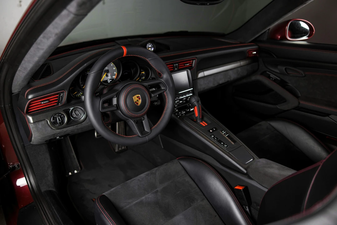 2015 Porsche 991 GT3 - Image 20 of 31
