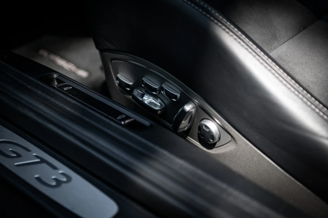 2015 Porsche 991 GT3 - Image 29 of 31